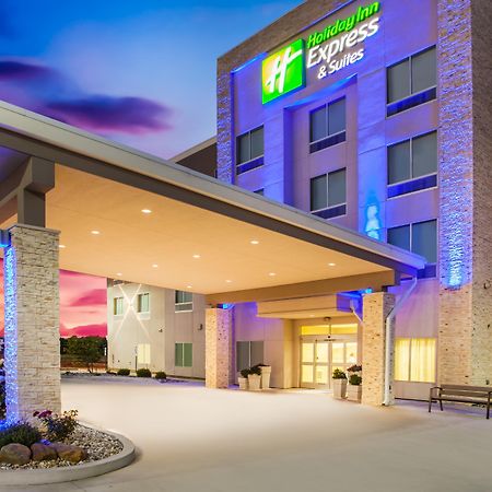 Holiday Inn Express & Suites Litchfield By Ihg Buitenkant foto