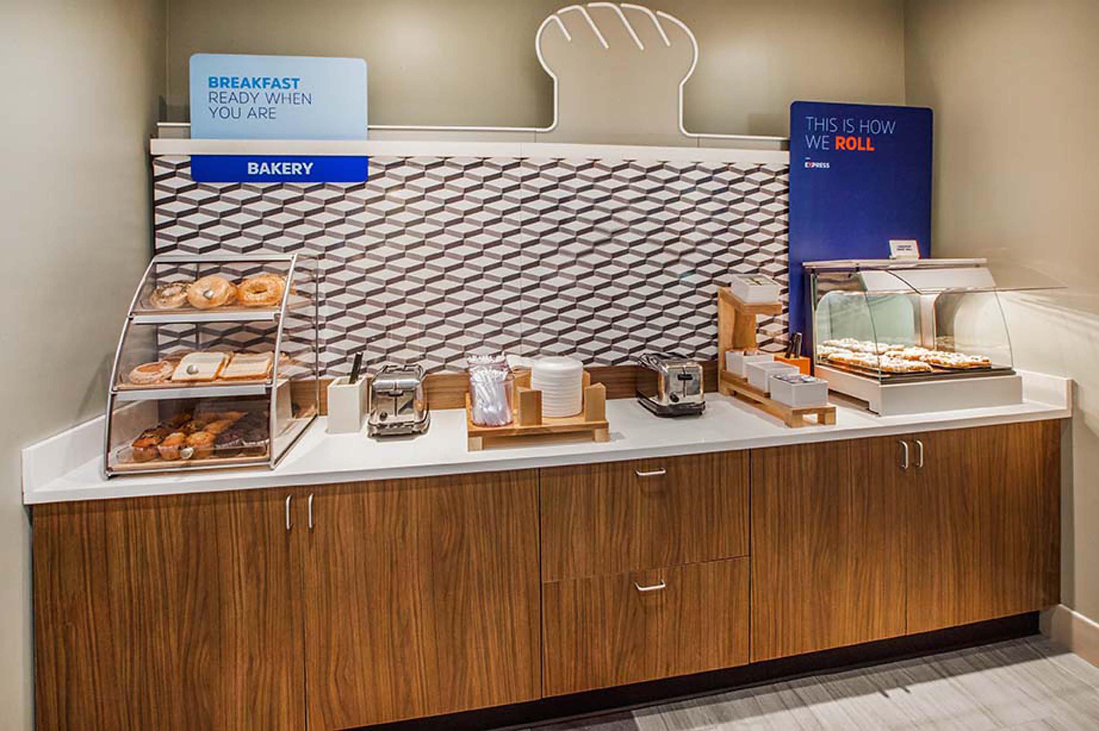 Holiday Inn Express & Suites Litchfield By Ihg Buitenkant foto