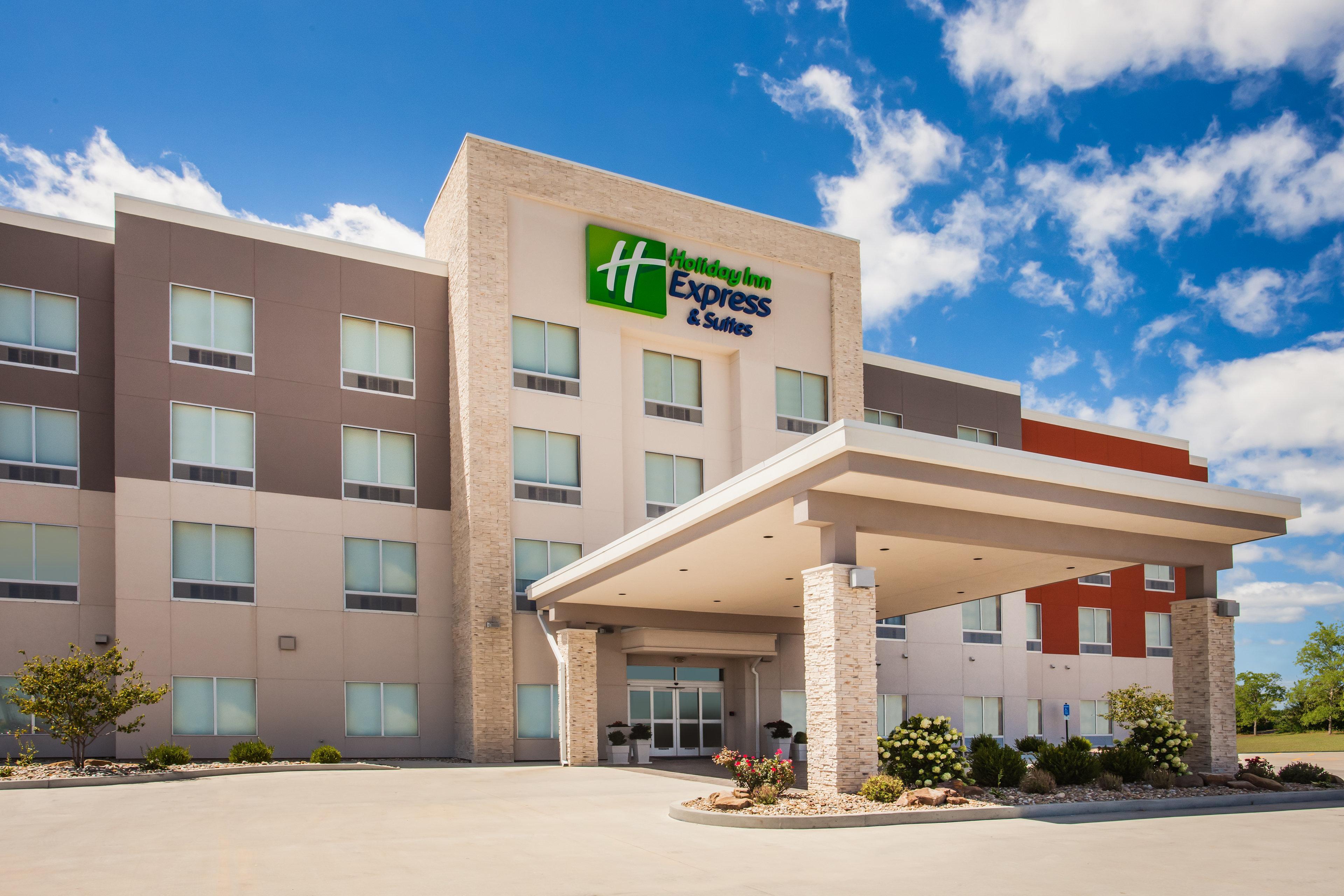 Holiday Inn Express & Suites Litchfield By Ihg Buitenkant foto