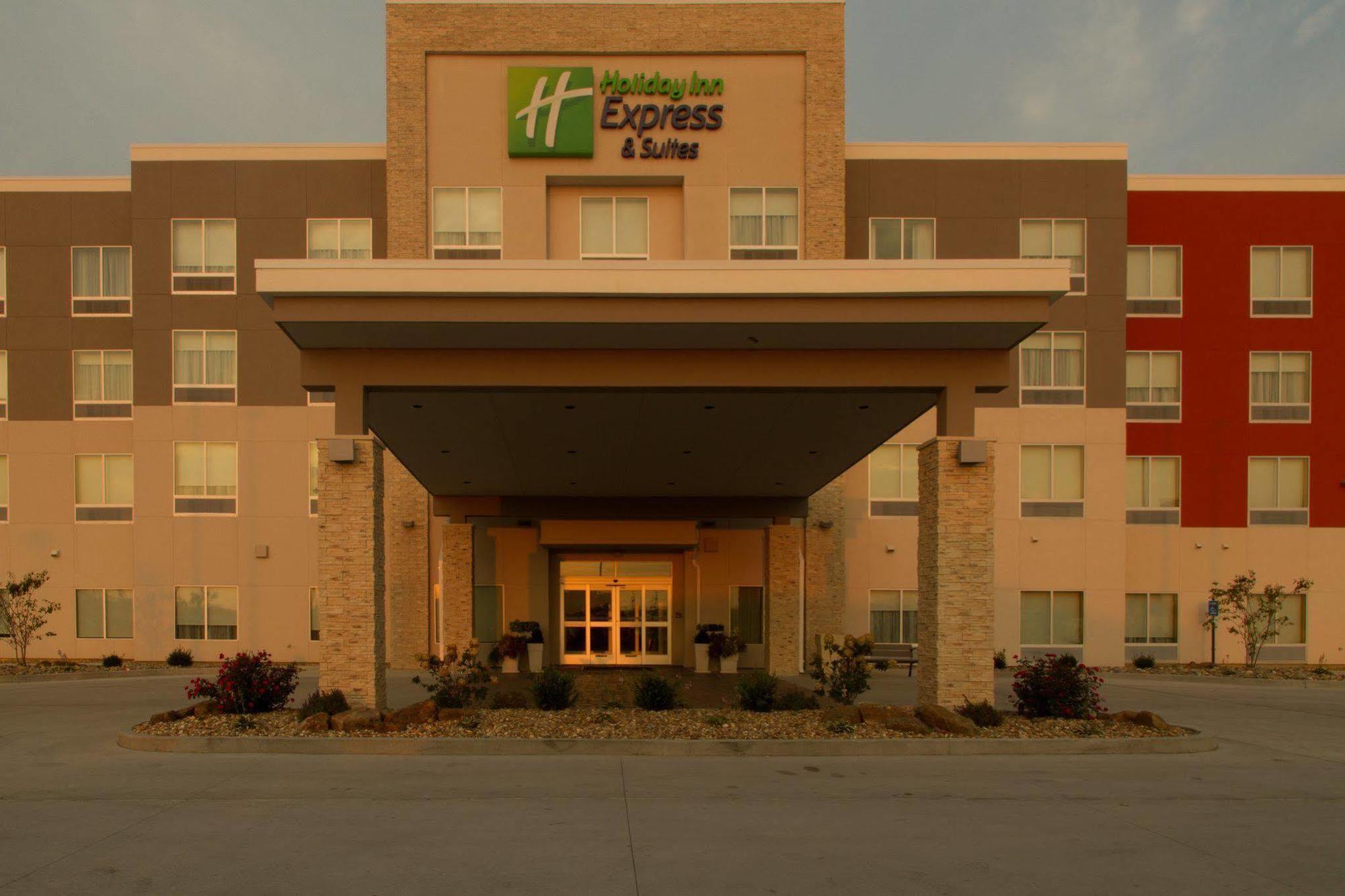 Holiday Inn Express & Suites Litchfield By Ihg Buitenkant foto